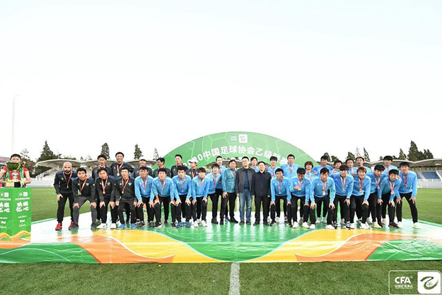 3-0！梅西“帽子戏法”，打破多项纪录，齐达内儿子“发挥失常”
